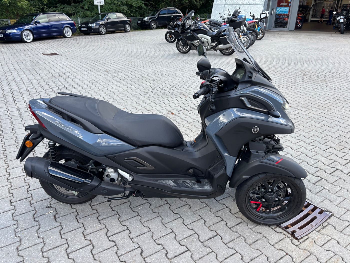 Fahrzeugabbildung Yamaha Tricity 300 Model 2025