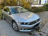 Volkswagen VW Passat B8 Highline - Volkswagen Passat: Unfallwagen