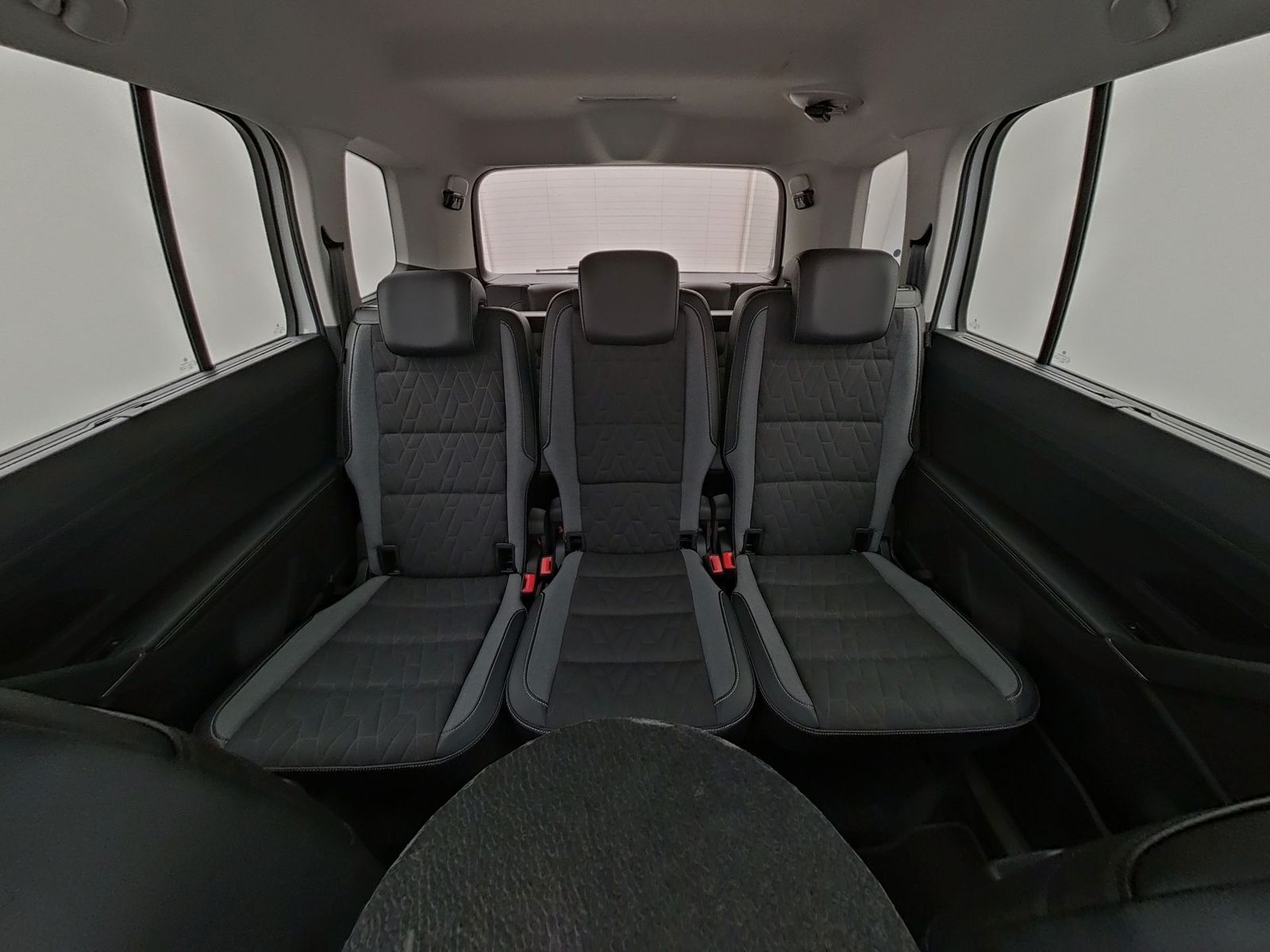 Volkswagen Touran - Bild 16