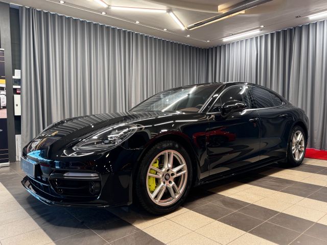 Porsche Panamera 4 E-Hybrid