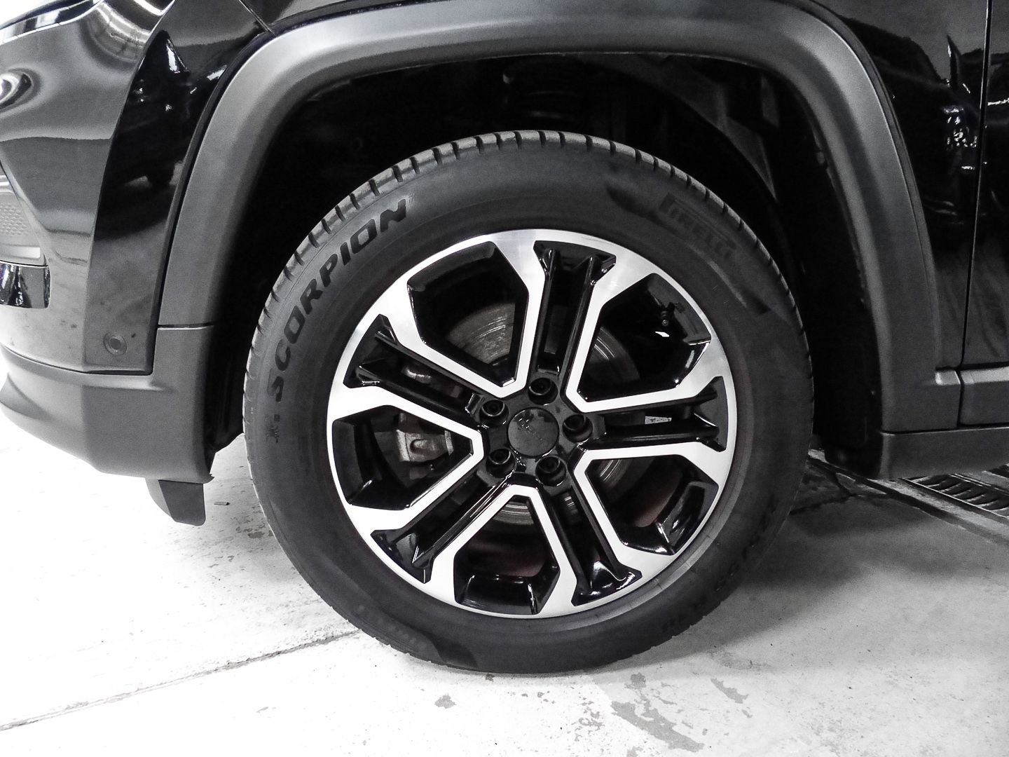 Jeep Compass Limited Mild-Hybrid FWD LED ACC Apple Ca imagem 3
