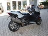 Yamaha TMax 560 TechMax Akrapovic T-Max 560 - YAMAHA TMAX
