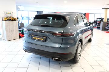 Porsche Cayenne - 8