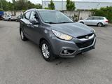 Hyundai ix35 2.0 CRDi 135kW Style 4WD,BiXnon,Tempomat,AH - Hyundai ix35 in Stuttgart