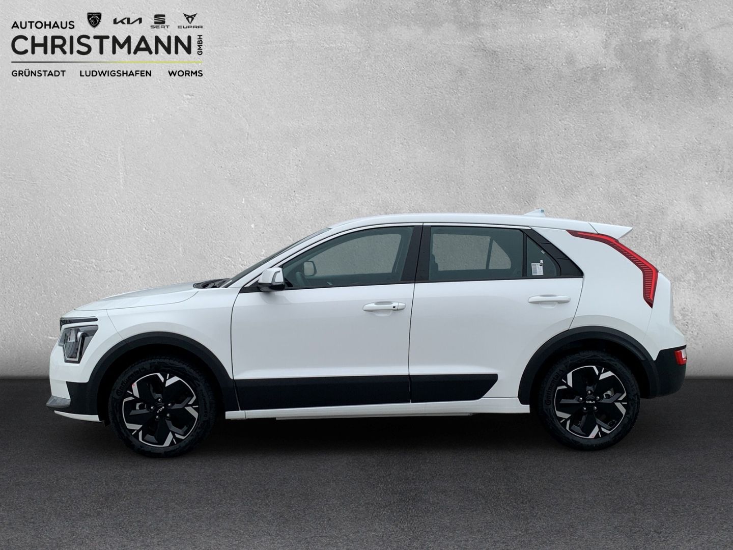 Fahrzeugabbildung Kia Niro STANDARD  64,8-kWh-Batterie*FREISPECHEINRIC