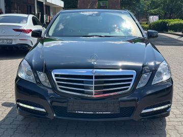 Mercedes E 220 - 2