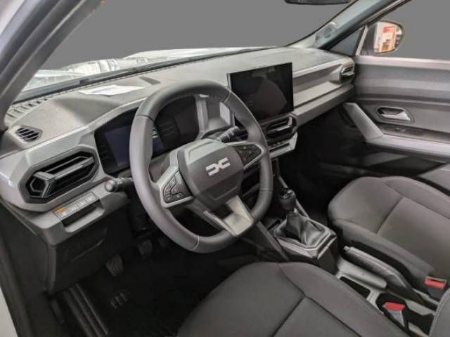Fahrzeugabbildung Dacia Bigster Essential TCe 140