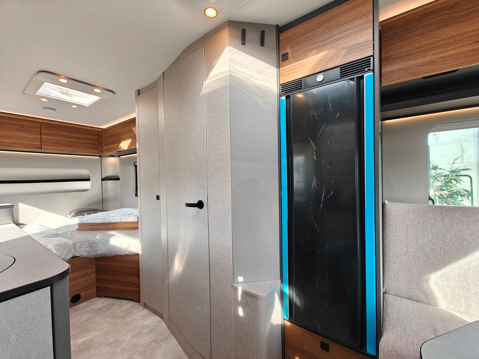 Fahrzeugabbildung HYMER / ERIBA / HYMERCAR Novaline 442 - MESSE-NEUHEIT 2026! -