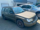 Subaru Forester 2.0l 4X4 Klimaanlage Panor... - gebrauchte Subaru Forester aus dem Jahr 2001