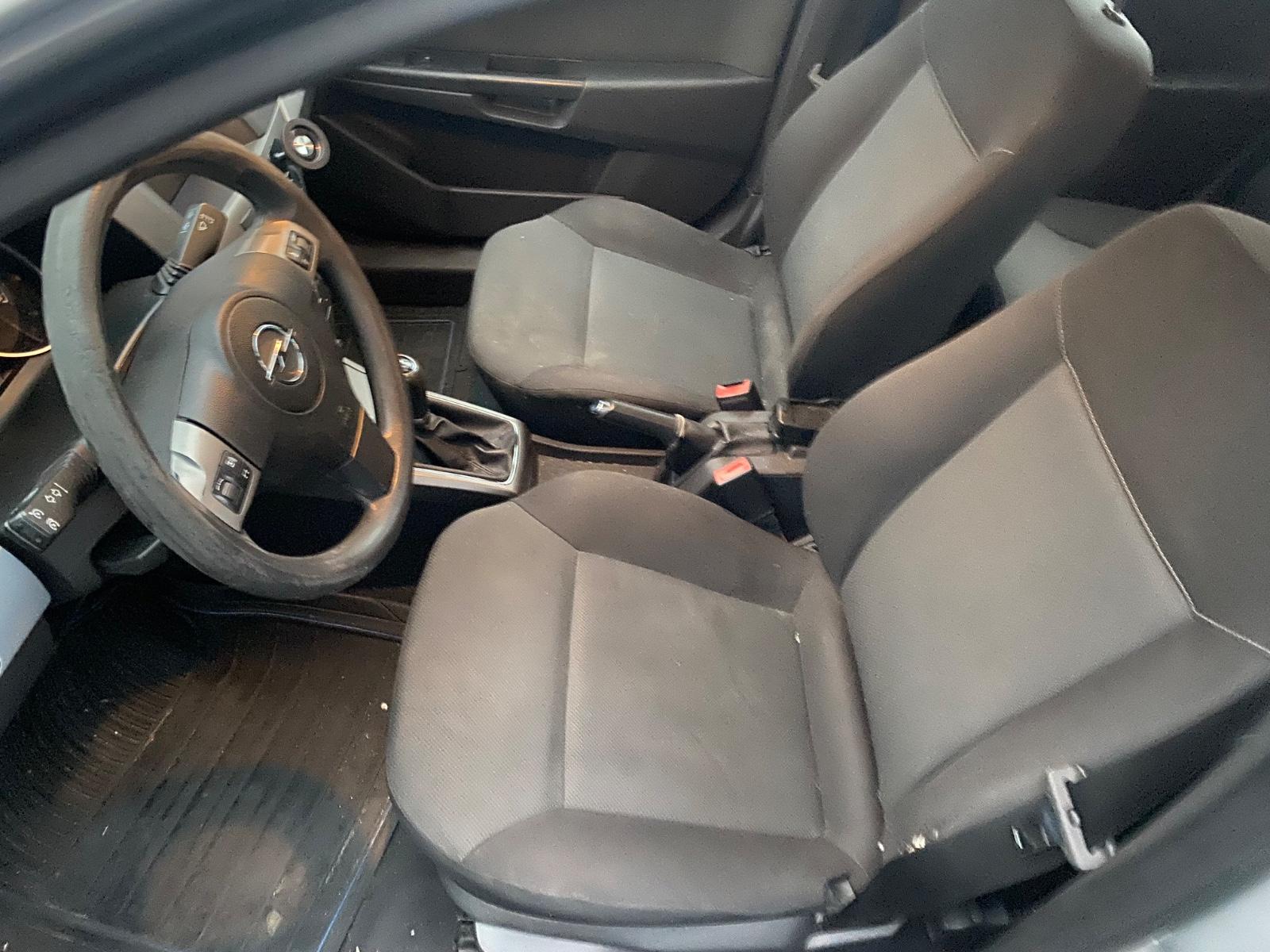 Opel Astra 2006 — photo 9