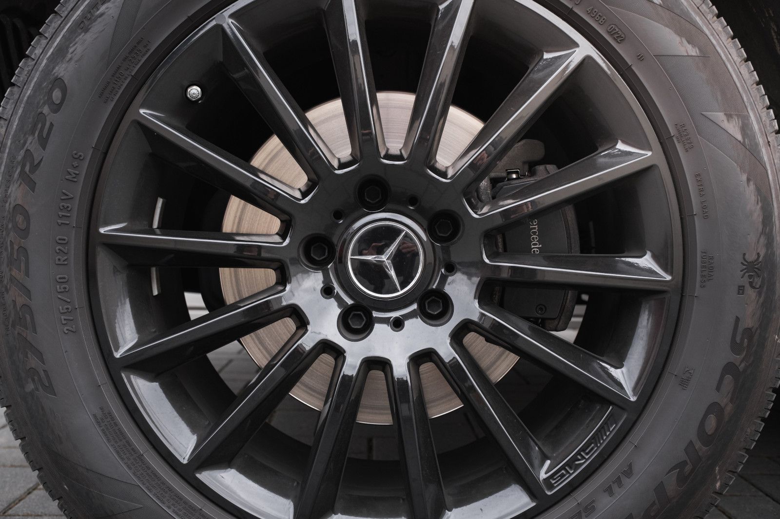 Fahrzeugabbildung Mercedes-Benz G 500-Burmester-Manufaktur-Leder-Night-Paket