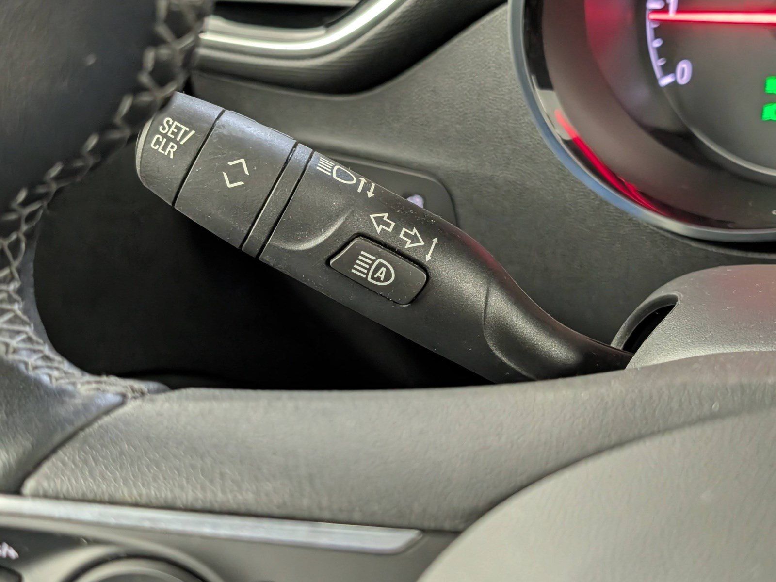 OPEL Crossland X Crossland 1.2 Turbo Elegance LED Navi – Bild 28