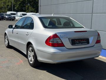 Mercedes E 220 - 8