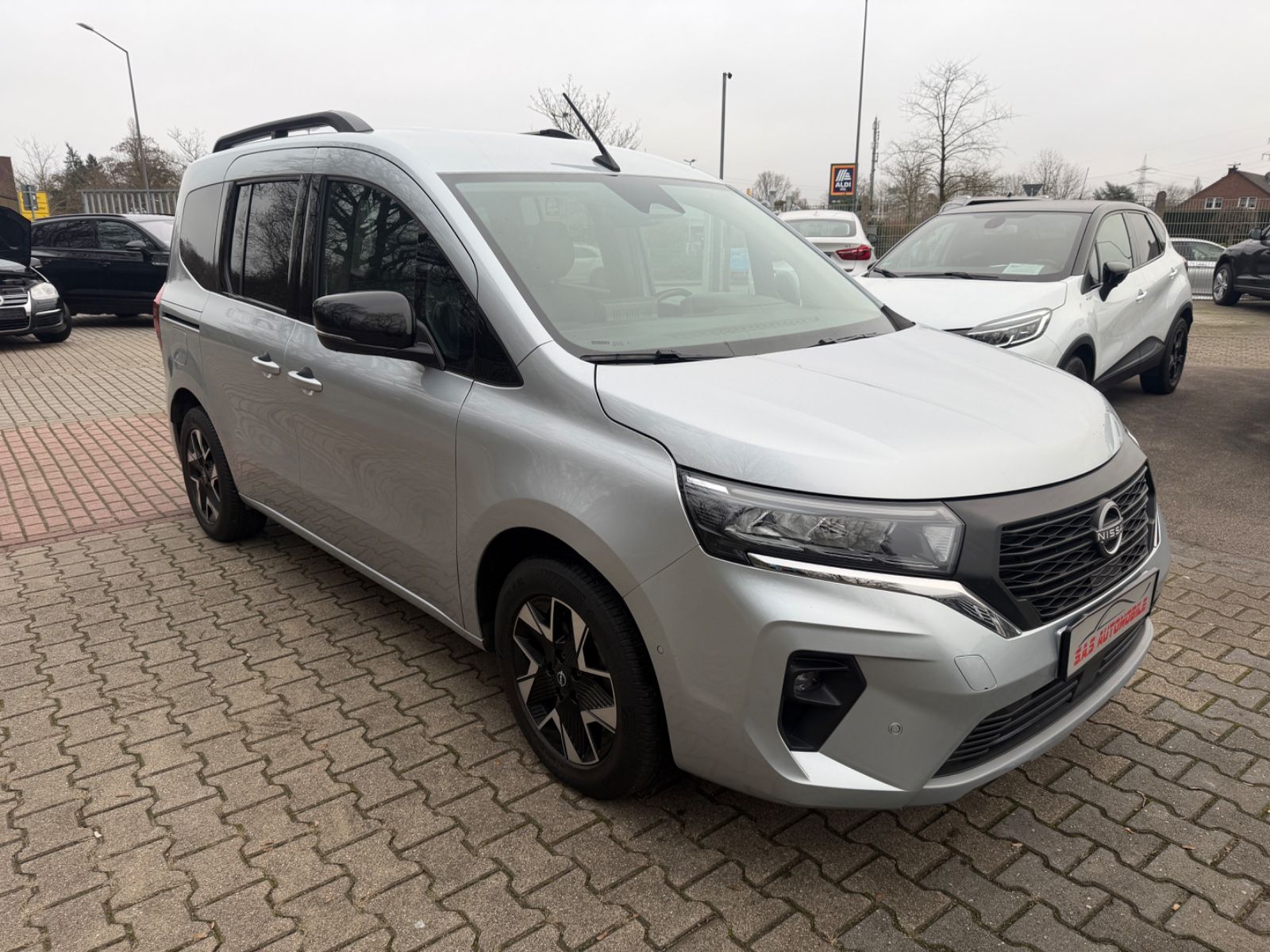 NISSAN Townstar