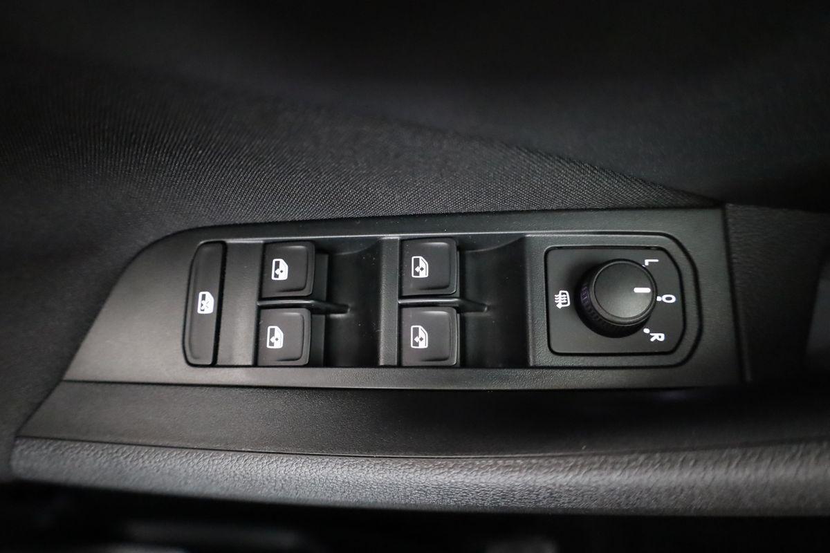 Skoda Kamiq 1.5 TSI DSG Selection, AHK, LED, Kamera, L, миниатюра 9