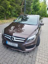 Mercedes-Benz B200  - Mercedes-Benz 200: Limousine