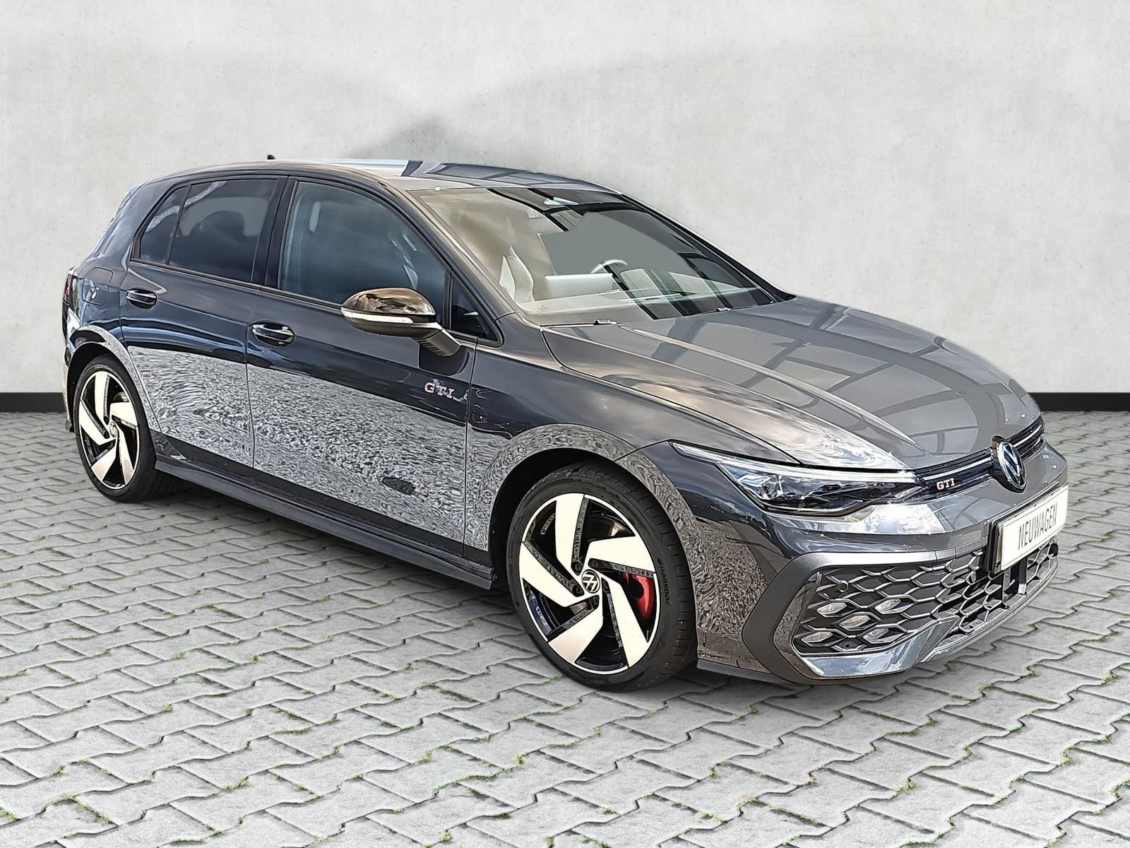 Volkswagen Golf 2.0 TSI DSG GTI / IQ.Light / Parklenkassist foto 2
