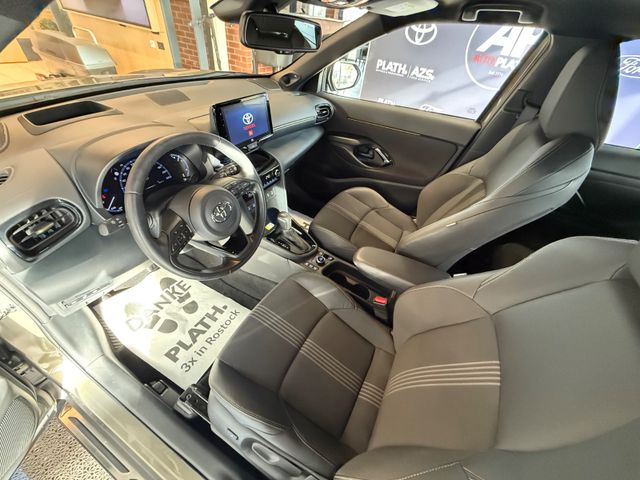 Toyota Yaris Cross Hybrid AWD-i Adventure