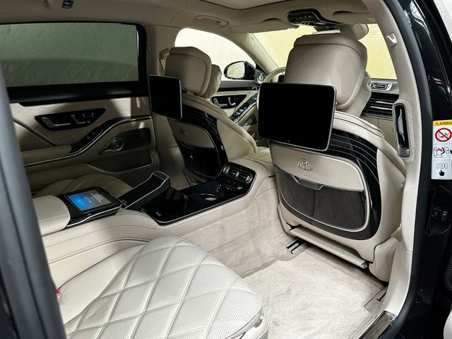 R.W. Exclusive Cars
