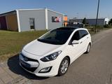 Hyundai i30 cw Style PANO*TÜV*GARANTIE*AHK*UVM - Hyundai i30: Cw Style