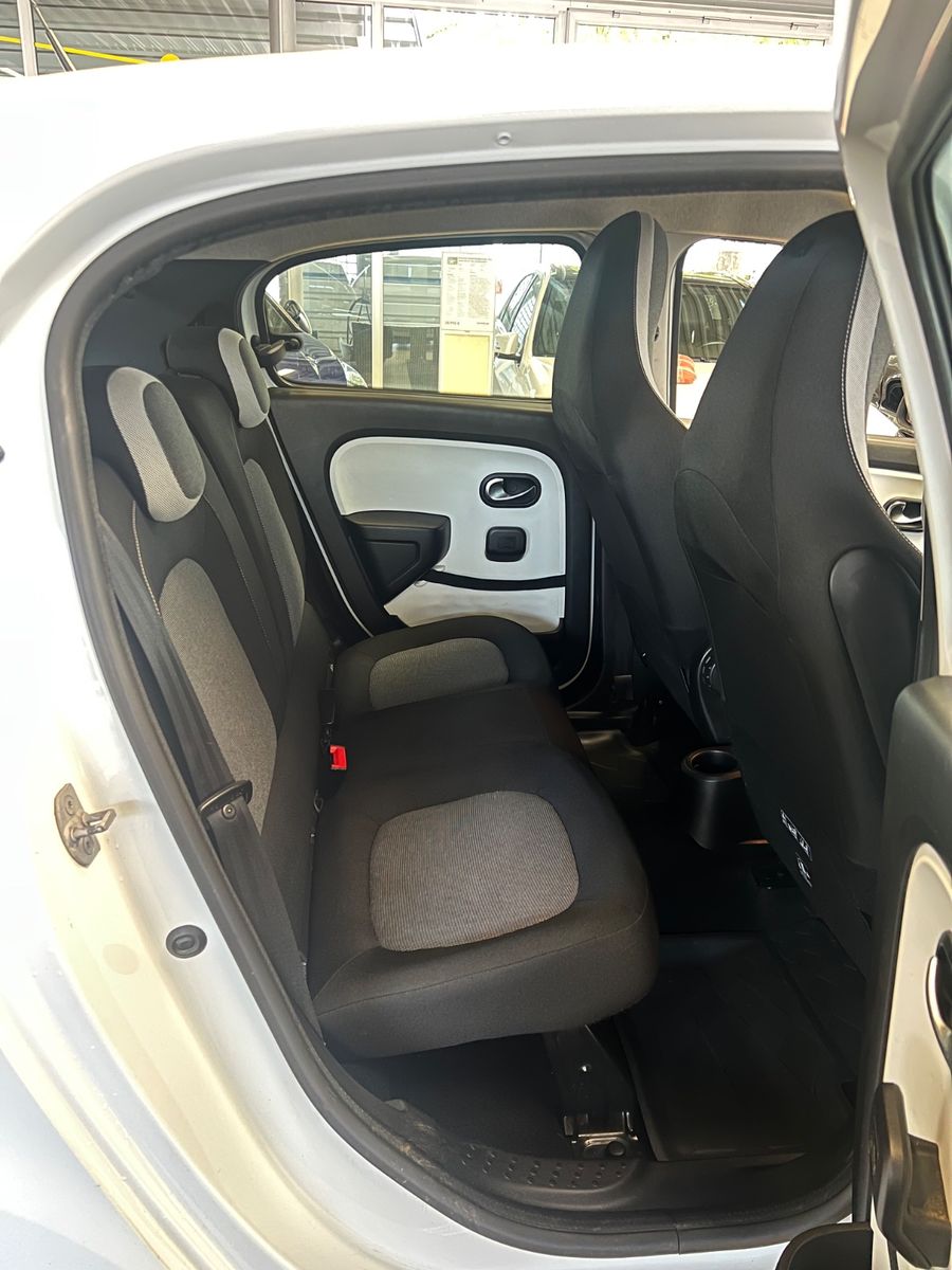 Fahrzeugabbildung Renault Twingo Intens*Spurhalte*PDC*Sitzheizung*