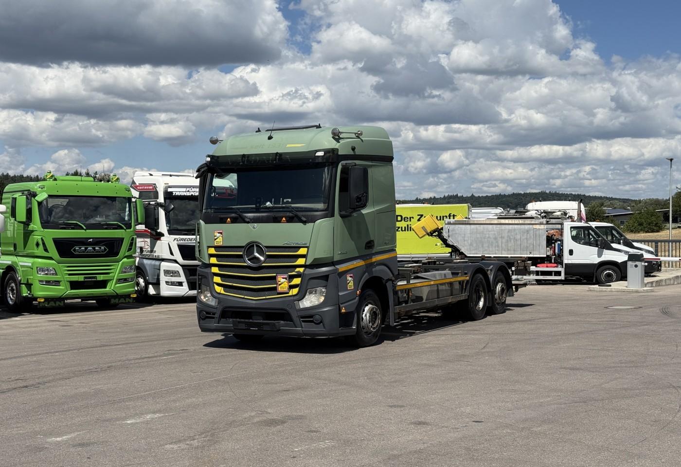 Mercedes-Benz  Actros 2542 6x2 BDF+HB / Swiss-Vehicle