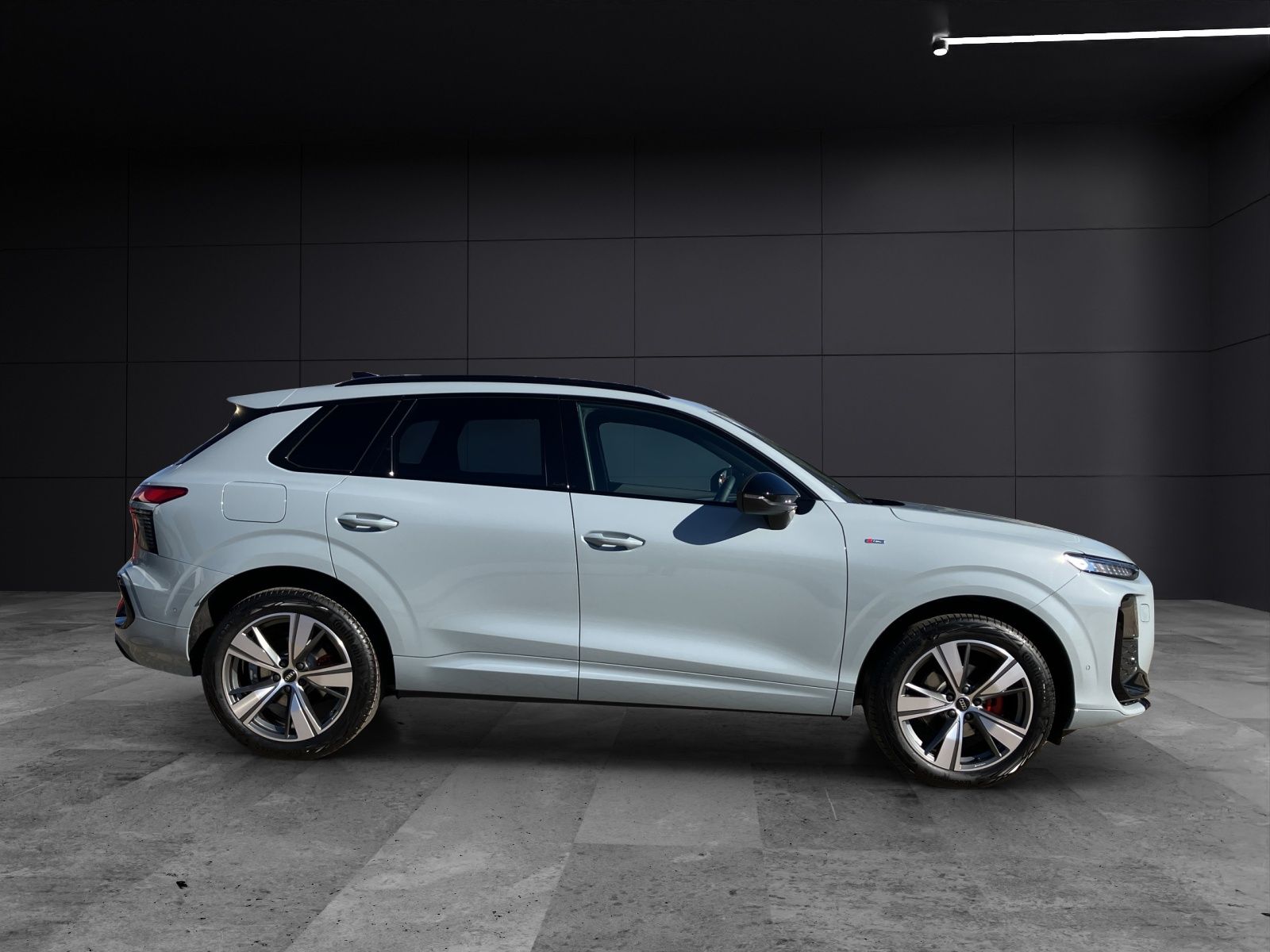 Fahrzeugabbildung Audi Q3 TFSI S tronic MATRIX S line AREA VIEW