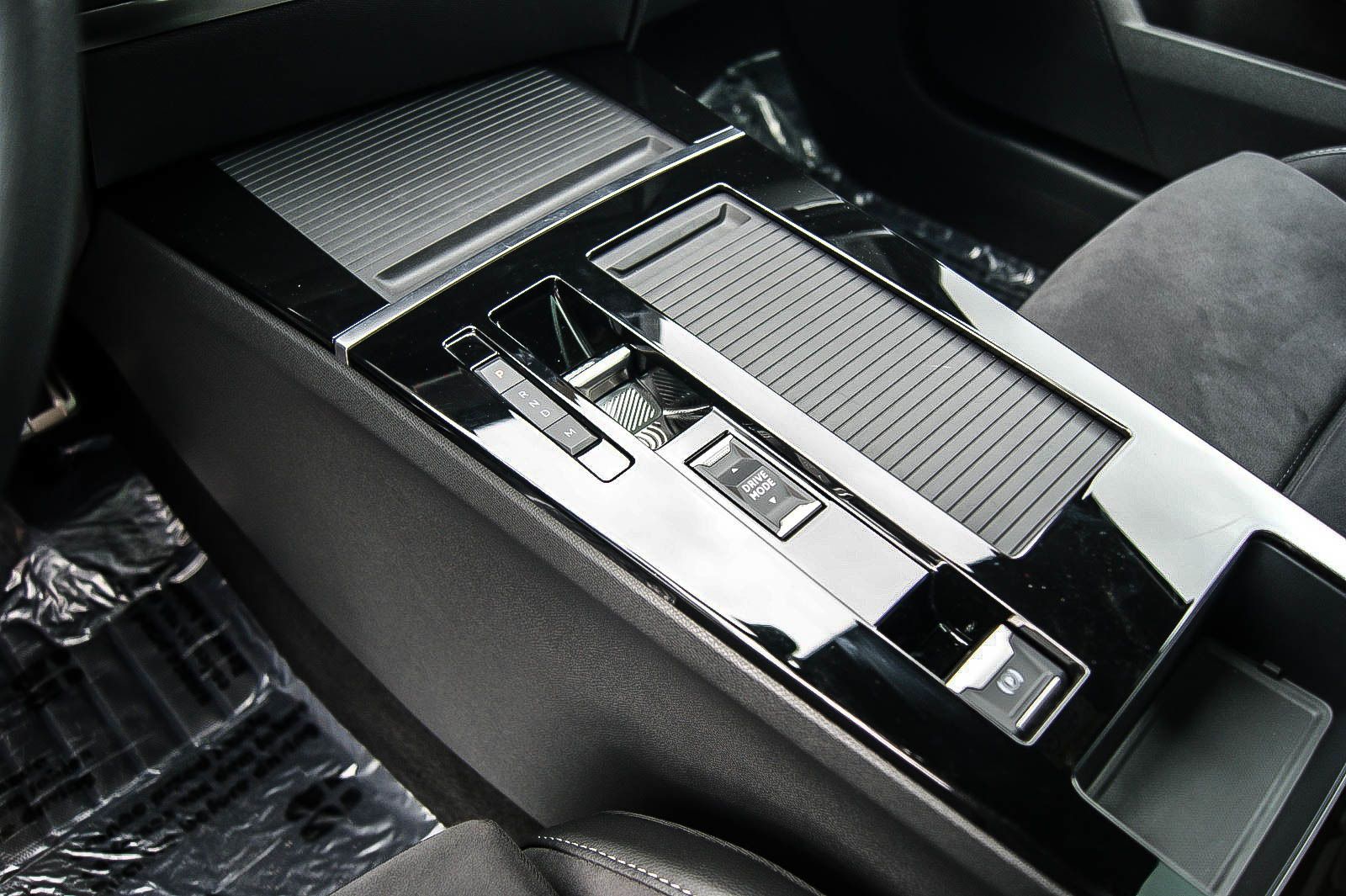 Fahrzeugabbildung Opel Astra L 1.5 Aut ULTIMATE HEADUP ANHZV 360° PANO