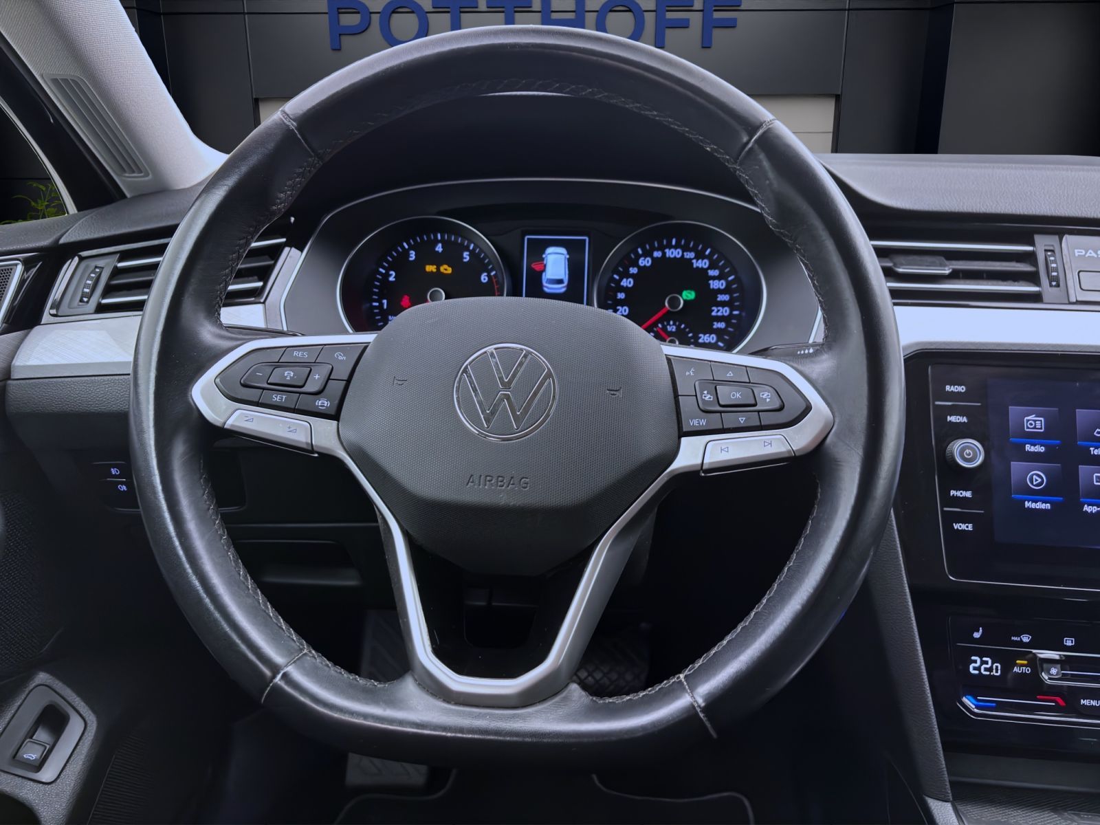 Volkswagen Passat Variant - Bild 12