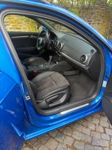 Audi A3 1.6 TDI S tronic design Sportback design - Audi A3 mit Diesel-Antrieb: Limousine, 1.6