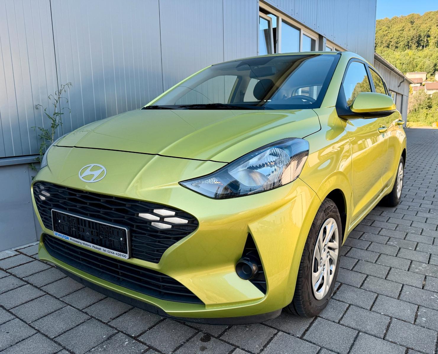 Hyundai i10 1,2 84 PS Kamera virtual cockpit