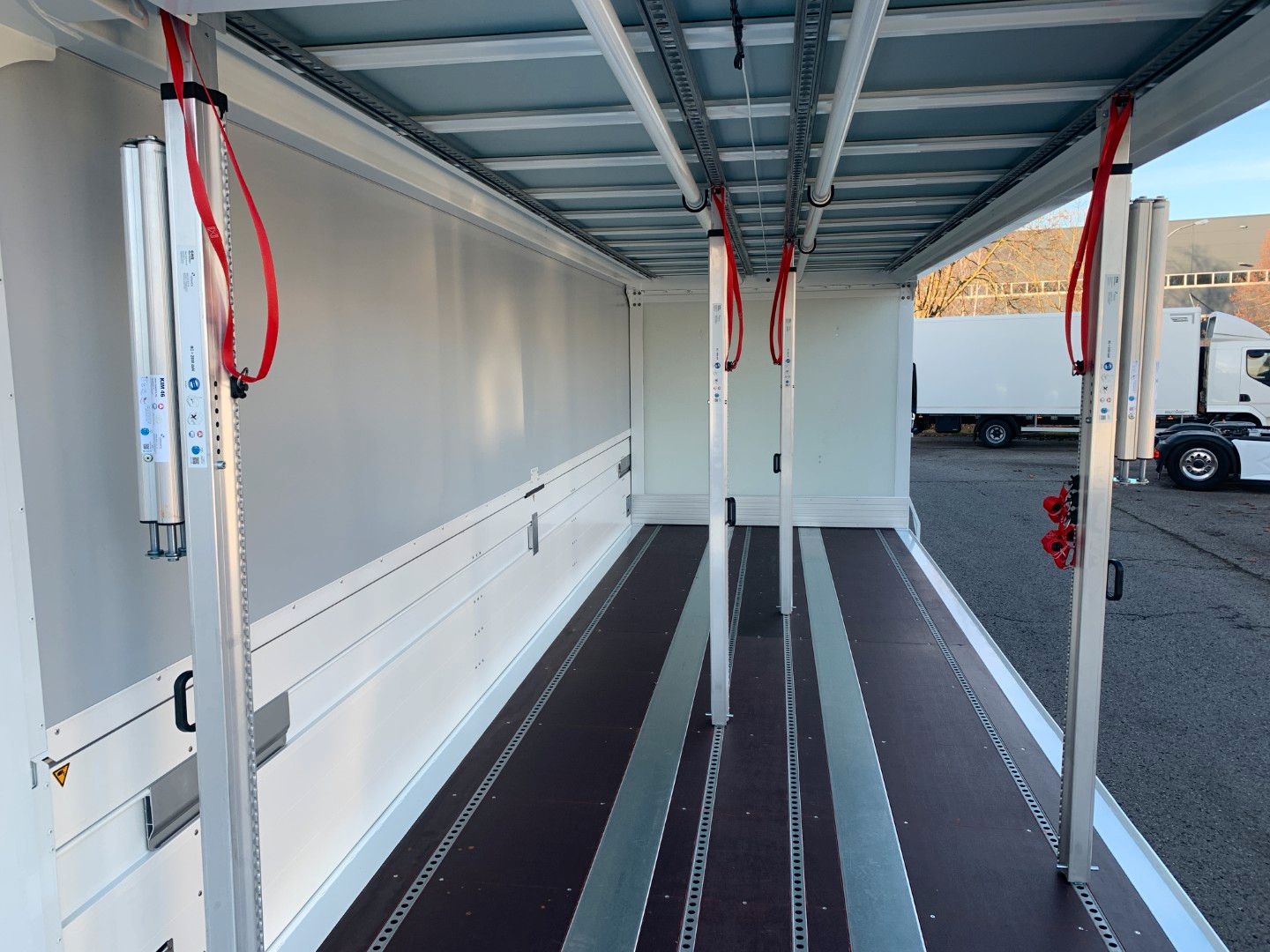 Fahrzeugabbildung DAF XD 450 FAN Swing-Board-Aufbau