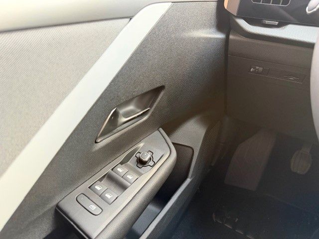 Fahrzeugabbildung Opel Astra L Edition 130PS Navi/Kamera/LED!