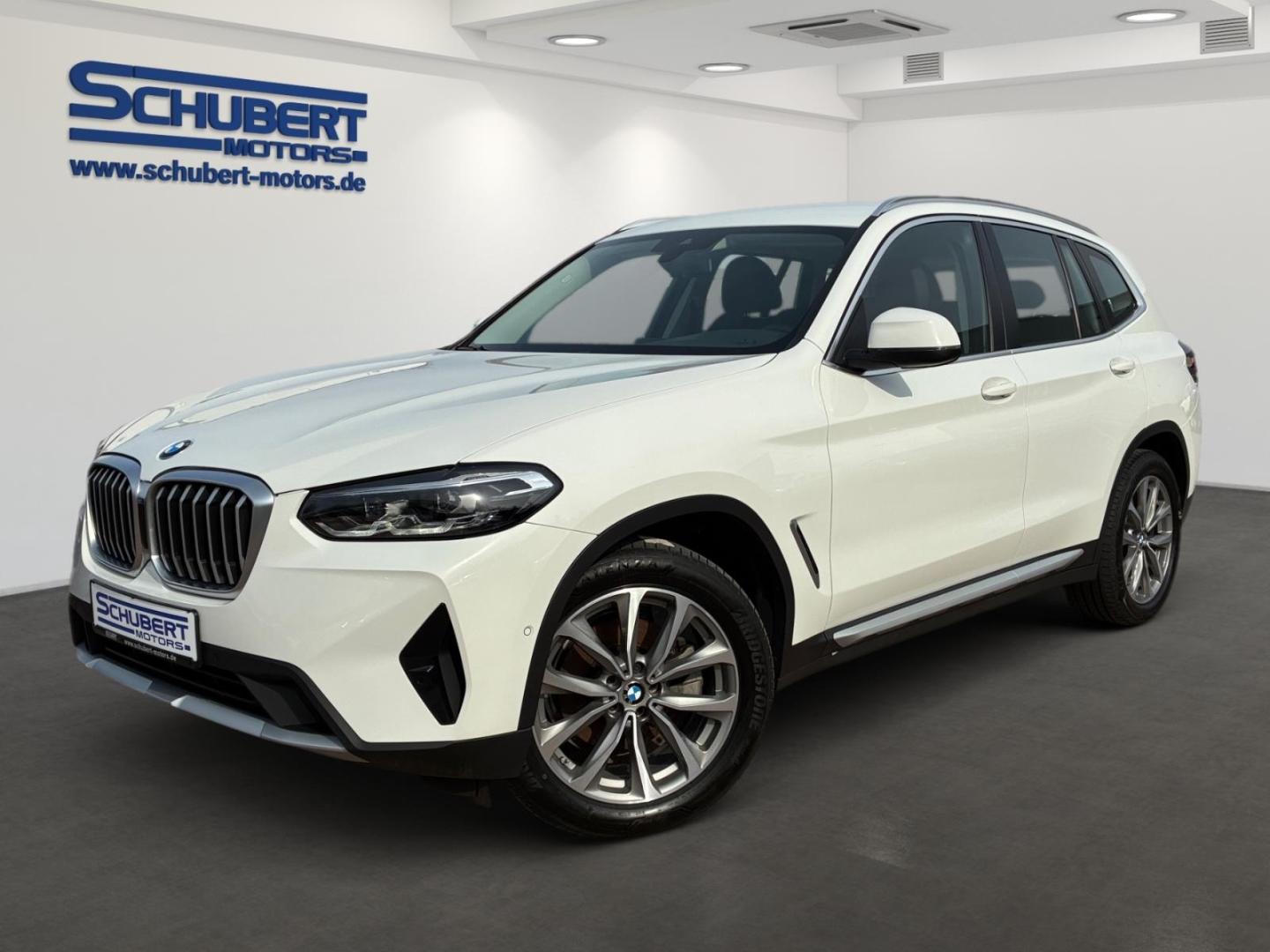 BMW X3 xDrive 20 i NAVI LED AHK RFK SHZ DAB APPLE CP