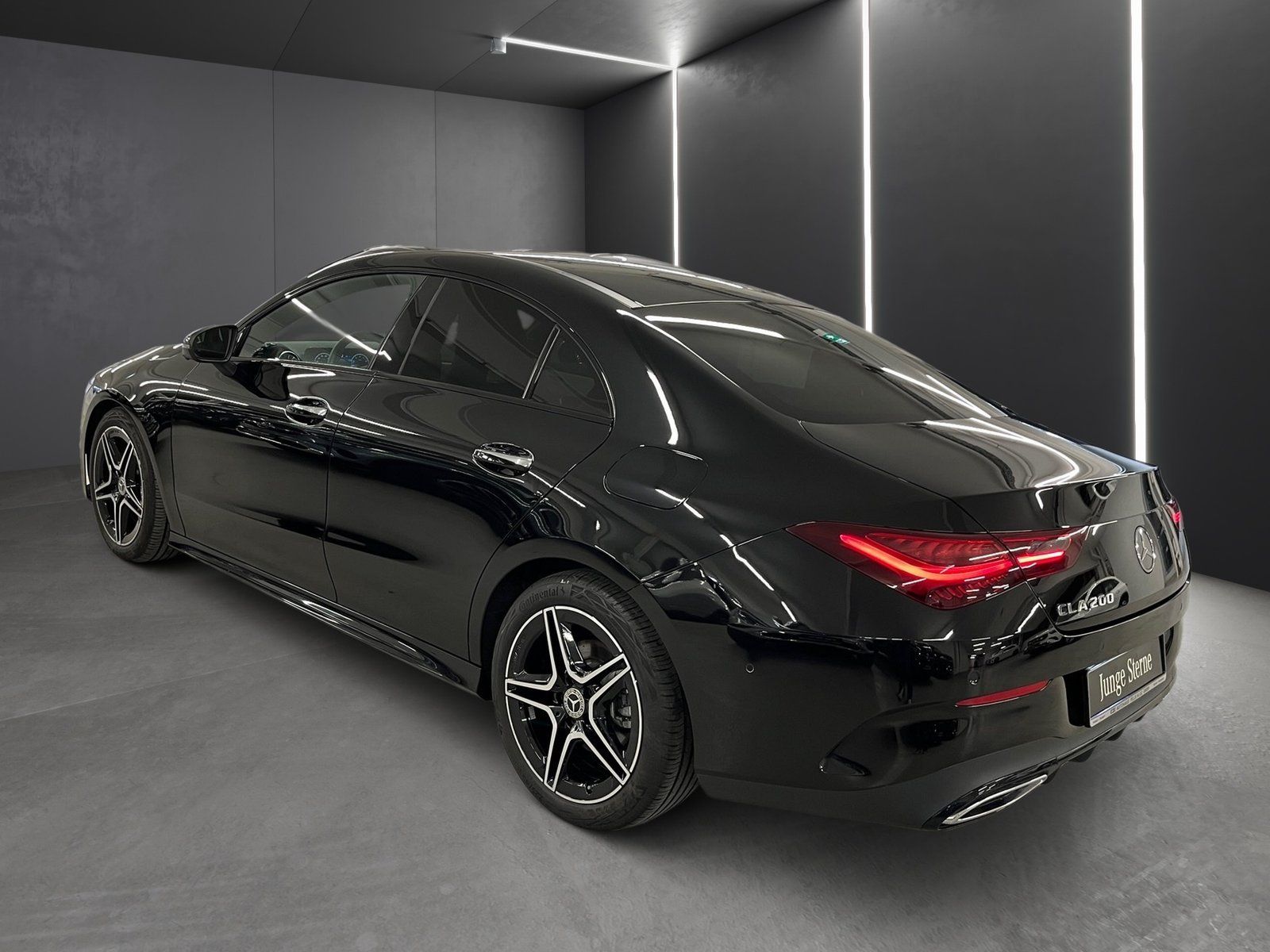 Fahrzeugabbildung Mercedes-Benz CLA 200 AMG*Burmes*Night*Distonic*360°*MultiBeam