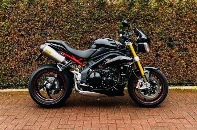 Triumph Speed Triple 1050 R