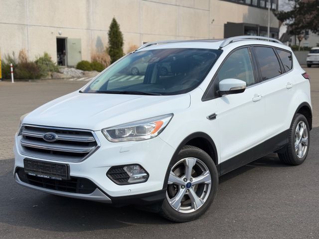 Ford Kuga Titanium 2.0 TDCI *KLIMA *AHK *PANORAMADACH