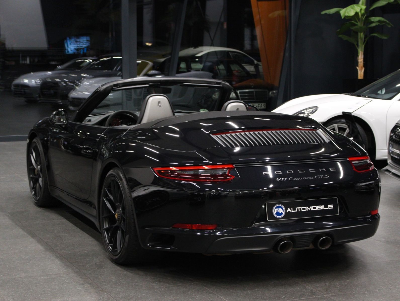 Fahrzeugabbildung Porsche 911 Carrera GTS Sport Chrono Paket Plus+Approved