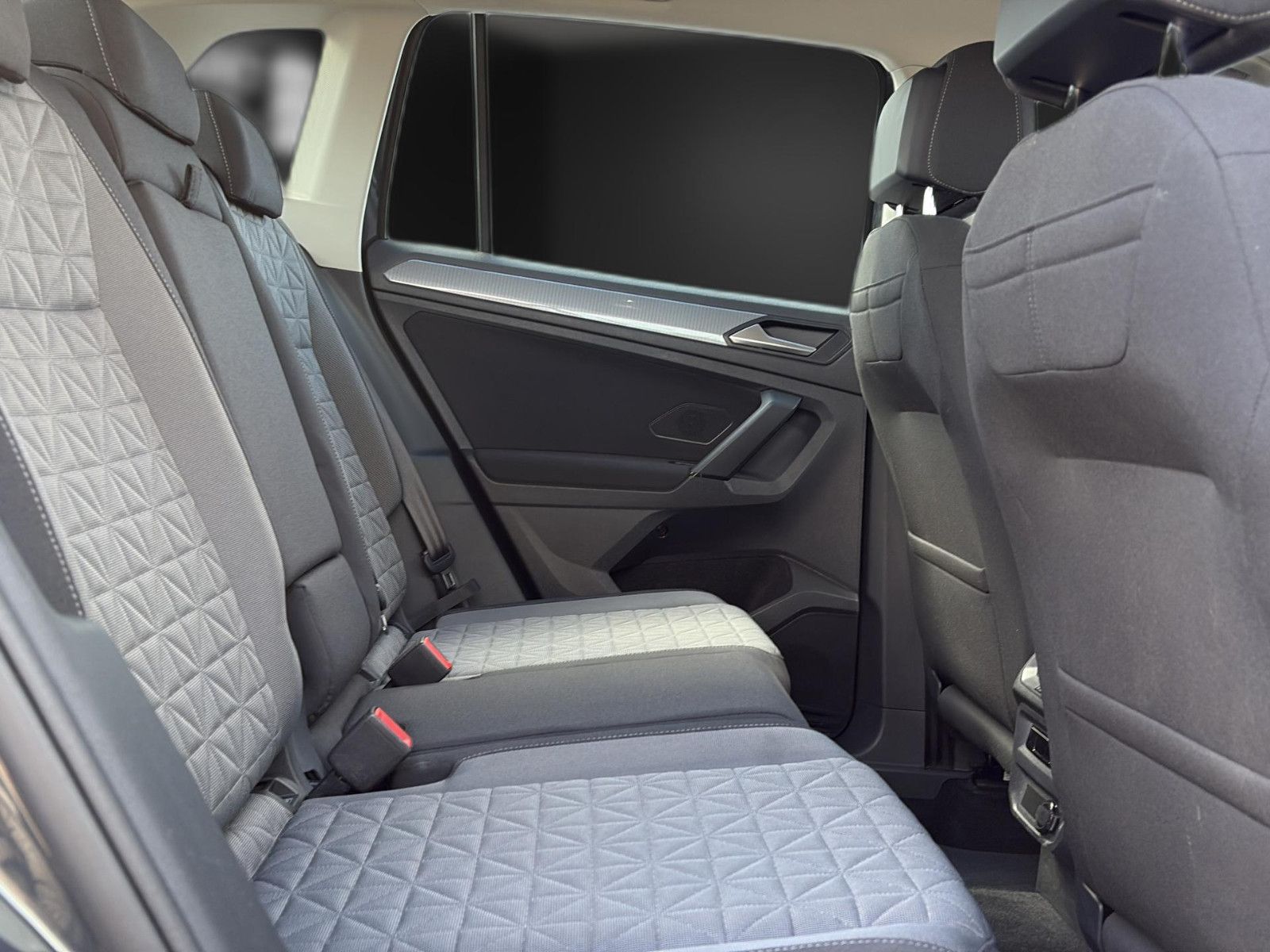 Volkswagen Tiguan Life eHybrid HUD*LED*Navi*Kamera*Cplay*17 foto 21