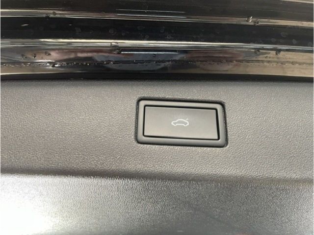 Tiguan 2.0 TDI Navi El. Panodach Digitales Cockp