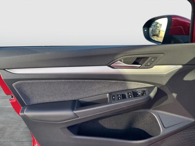 Golf VIII Variant MOVE 1.0 TSI DSG NAVI APP-CON