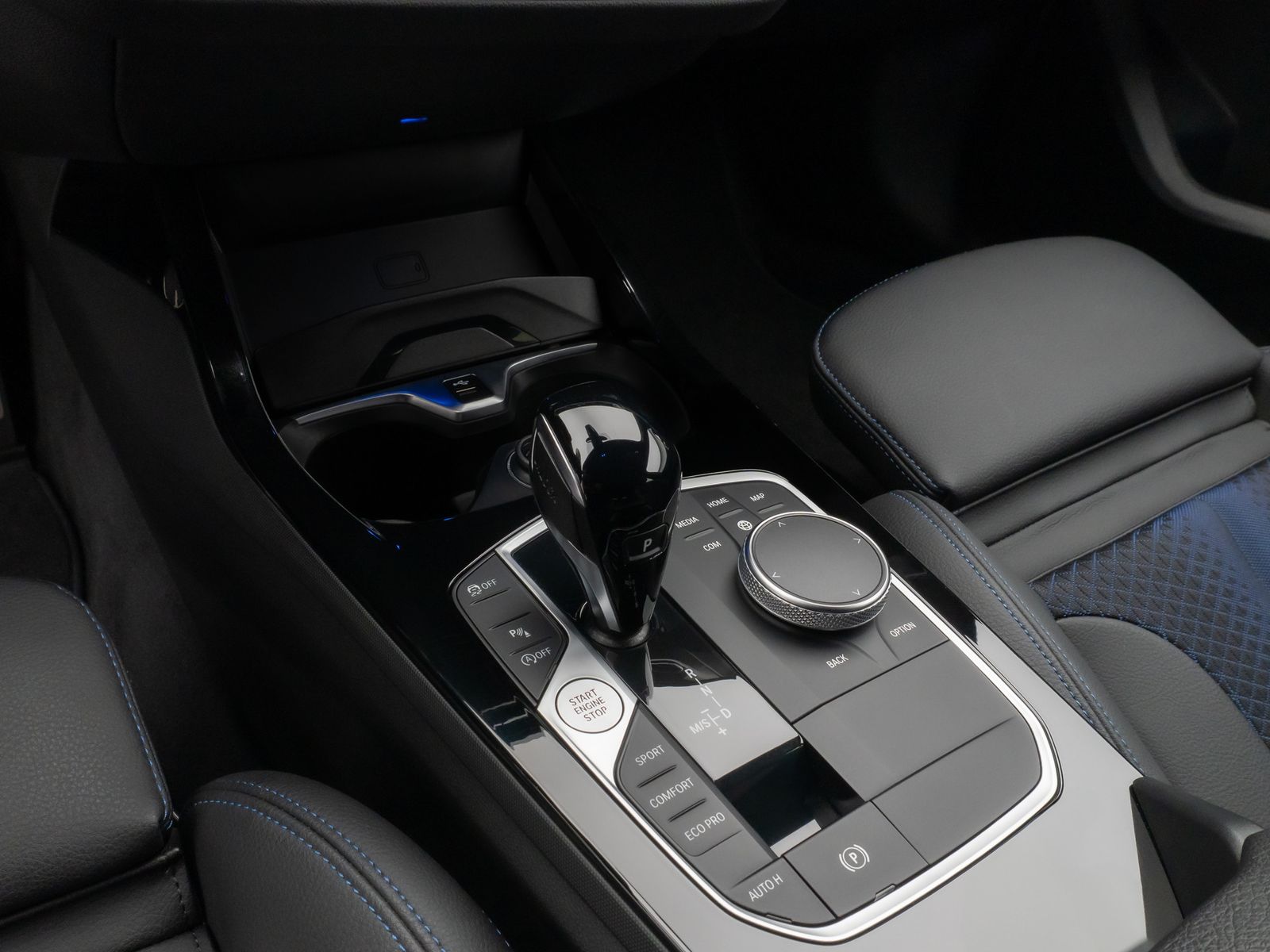 Fahrzeugabbildung BMW 118i M Sport DAB CockPitPr PDC Geschwindigkeitsr