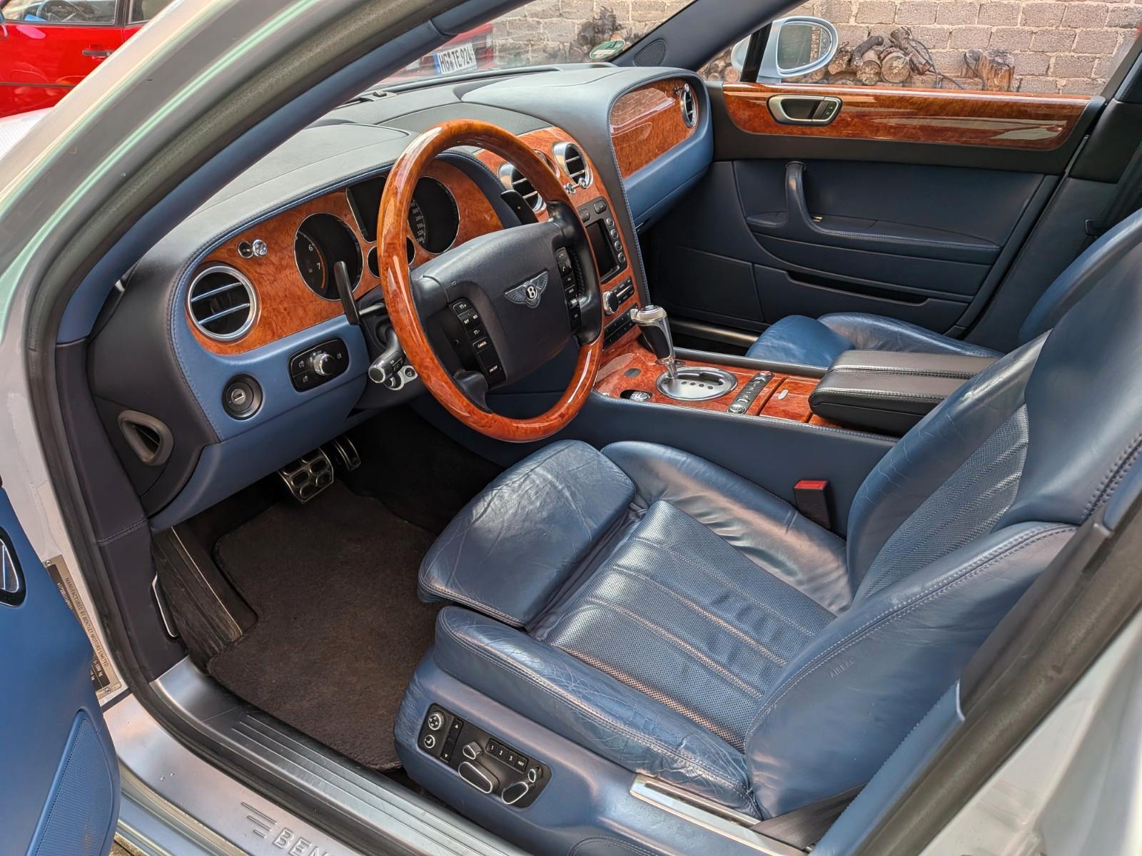 Bentley Continental Flying Spur 4-Sitzer, Vorhang, SHD