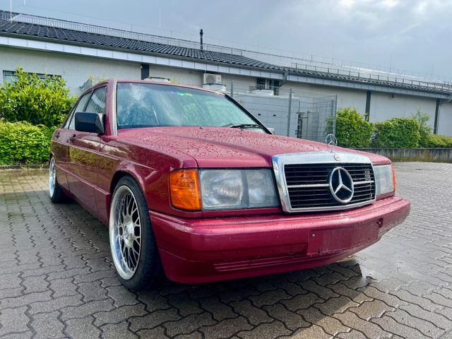 Mercedes-Benz 190 230E*5-GANG*SCHIEBEDACH*GEPFLEGT