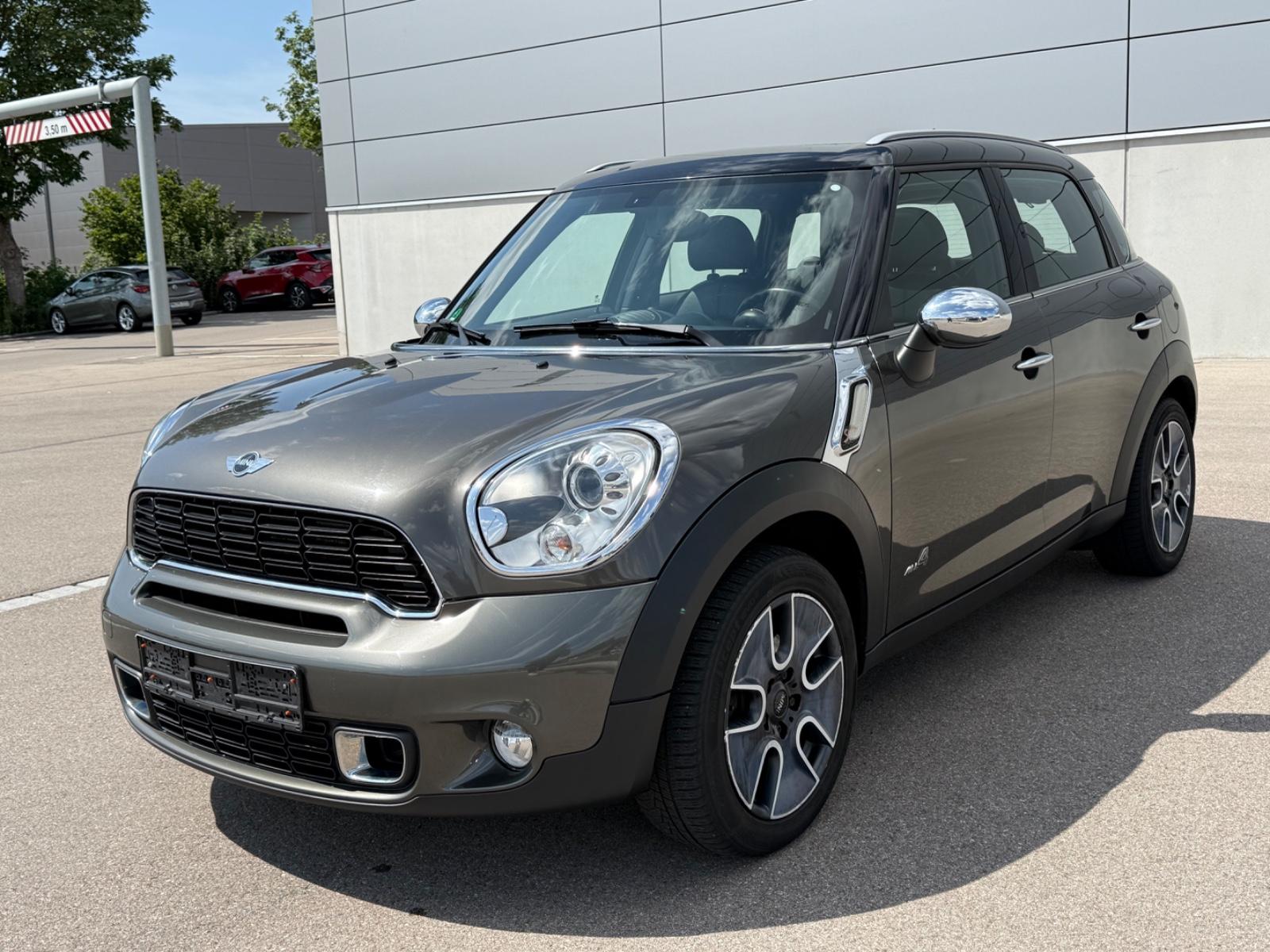 MINI Countryman S 1.6 All4 ALLRAD LEDER XENON PANO HK