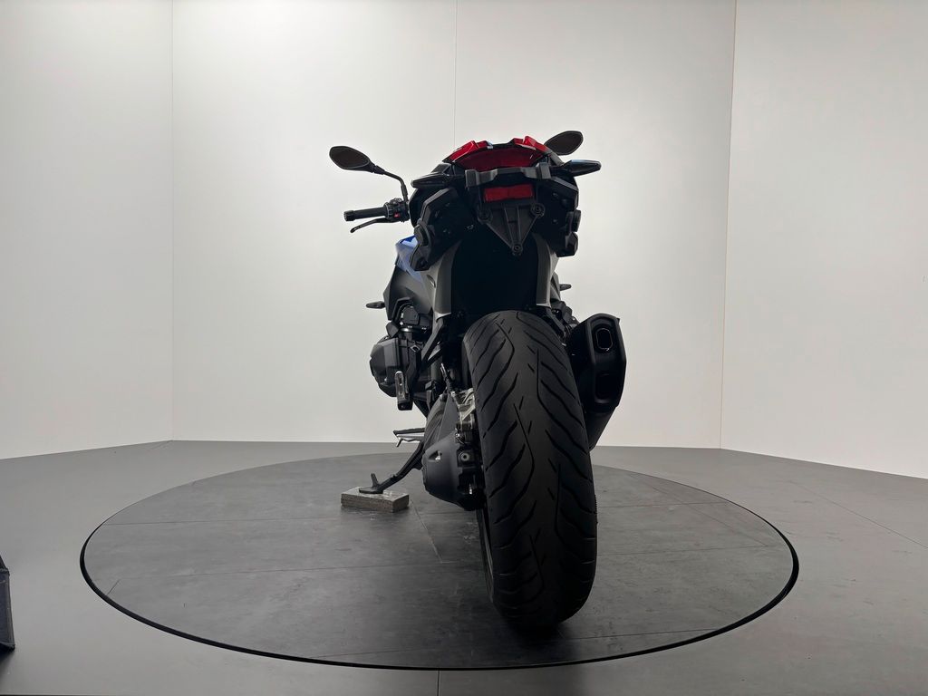 Fahrzeugabbildung BMW R 1300 R *NEUWERTIG *VIEL AUSSTATTUNG