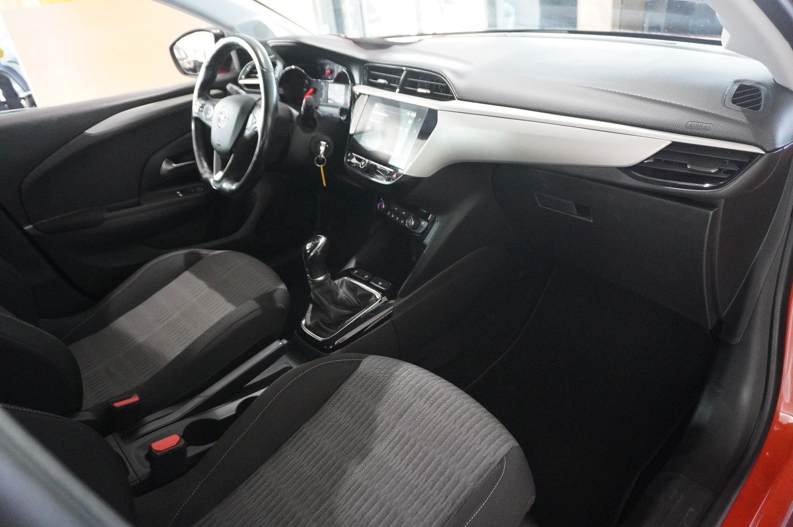 Fahrzeugabbildung Opel Corsa F 1.2 EDITION NAVI/SHZ/SPORT/PDC/TEMP/DAB+