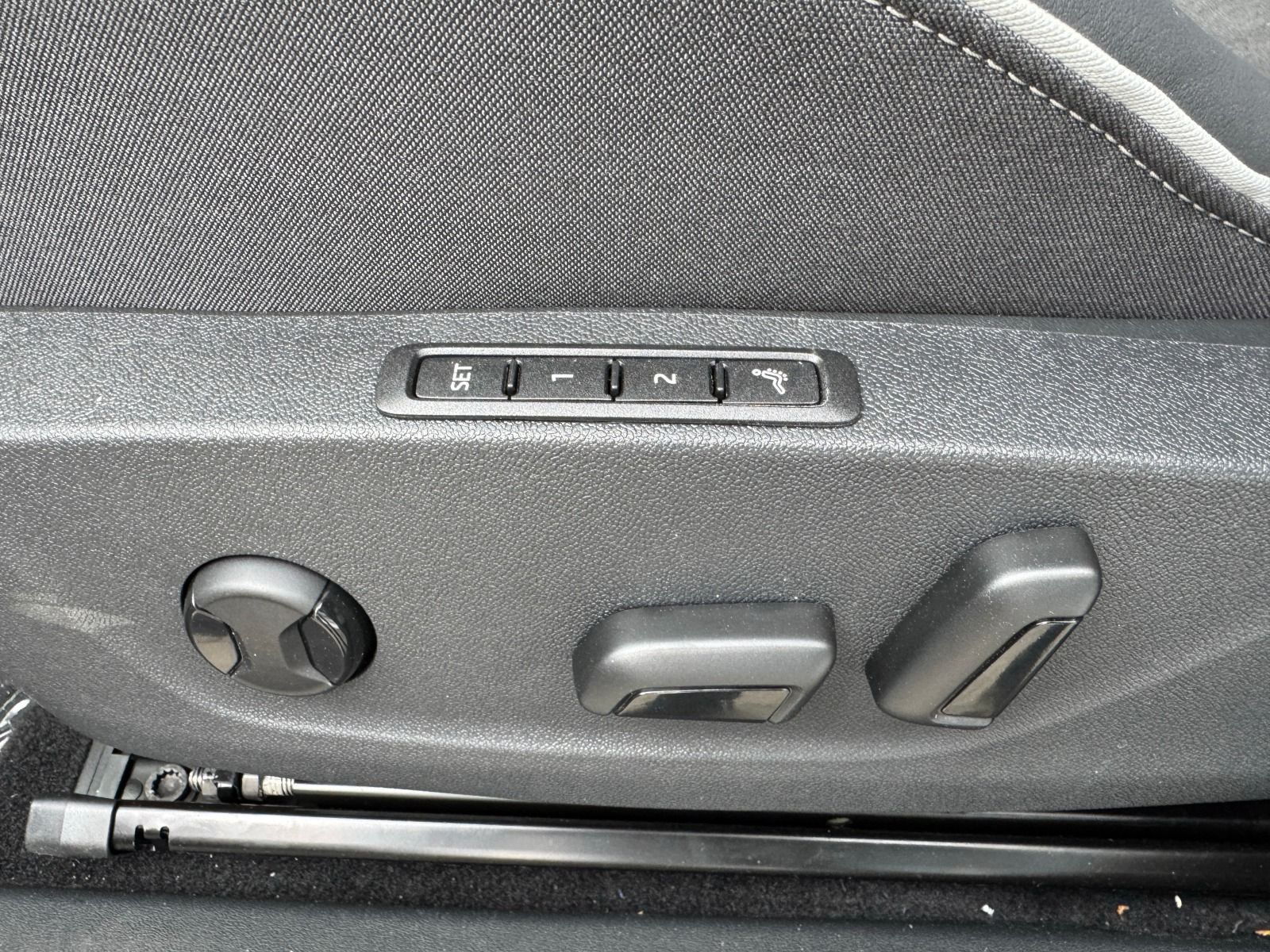 Fahrzeugabbildung SKODA Enyaq Coupé Sportline 85*360°Cam*AHK*Head-Up*21Z