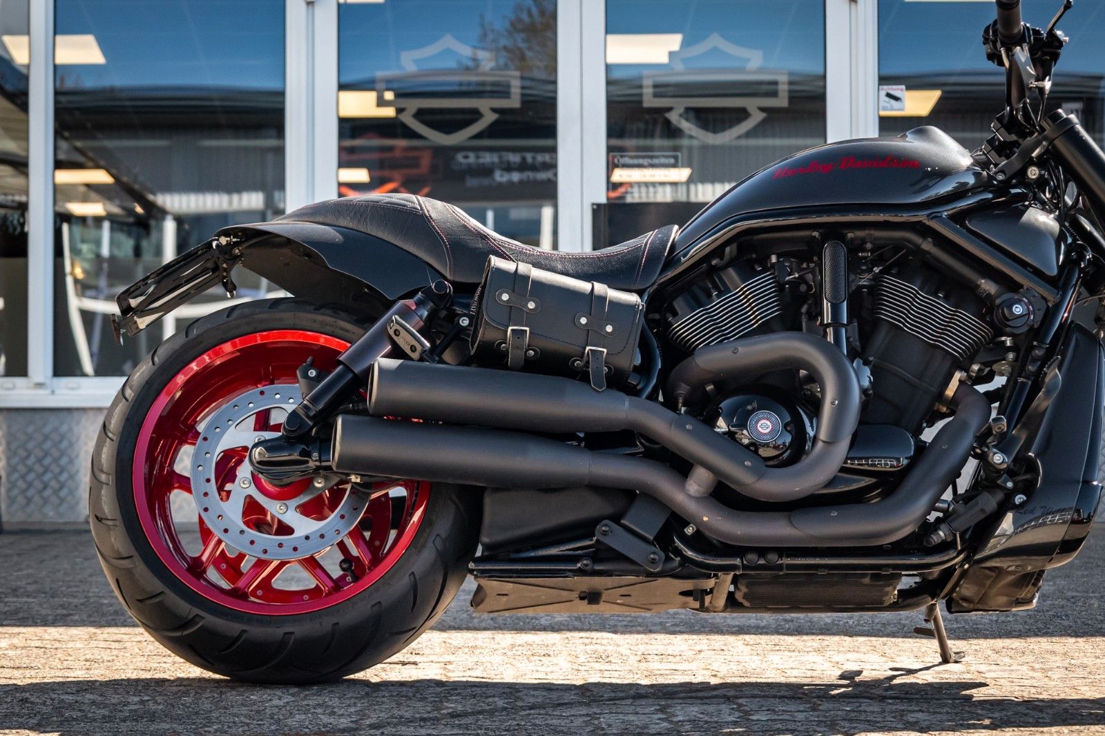 Fahrzeugabbildung Harley-Davidson VRSCDX Night Rod Special- Airride - Remus -