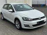 Volkswagen Golf VII Lim. Highline BMT TEMPO|AHK|DYNAUDIO - Gebrauchtwagen in Gütersloh